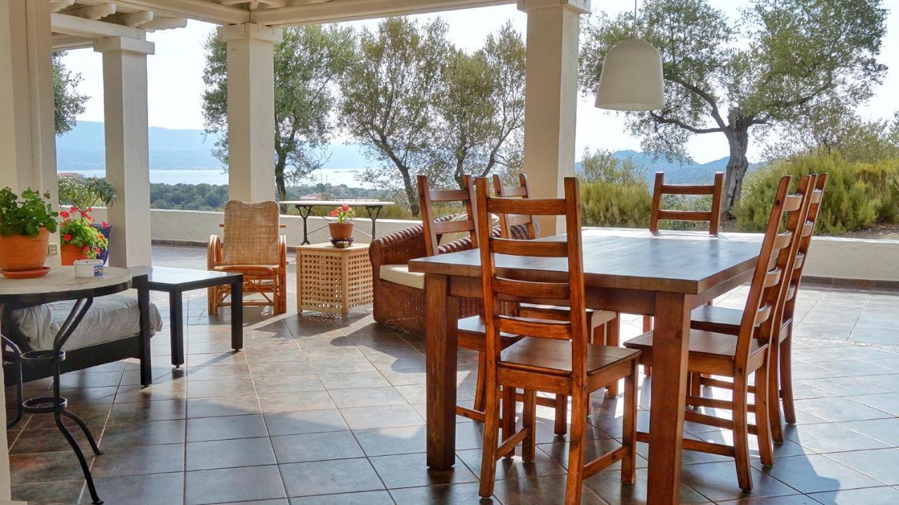 Olive Bay Hilltop Apartments Amoliani Zewnętrze zdjęcie