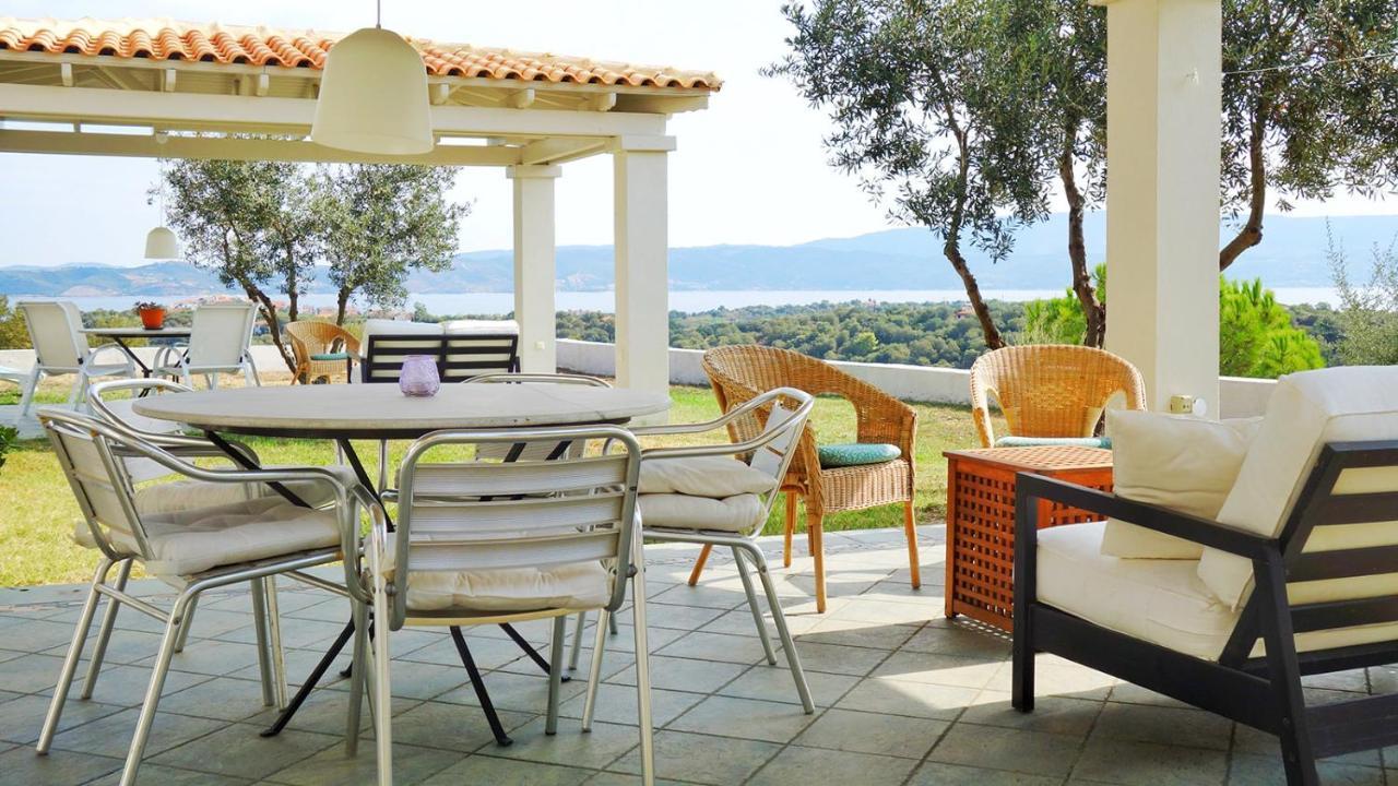 Olive Bay Hilltop Apartments Amoliani Zewnętrze zdjęcie